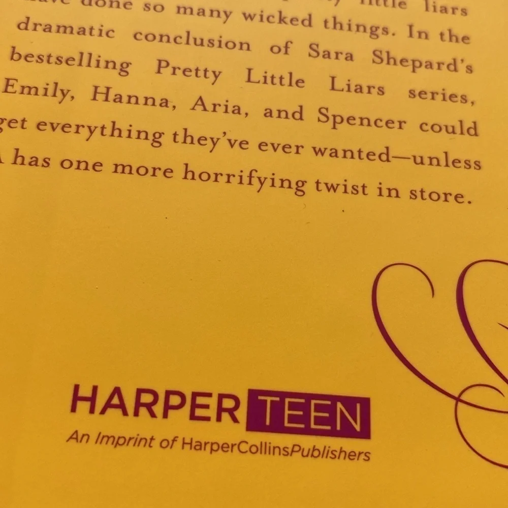Wanted A Pretty Little Liars Novel by Sara Shepard Hardcover 2010 YA Book